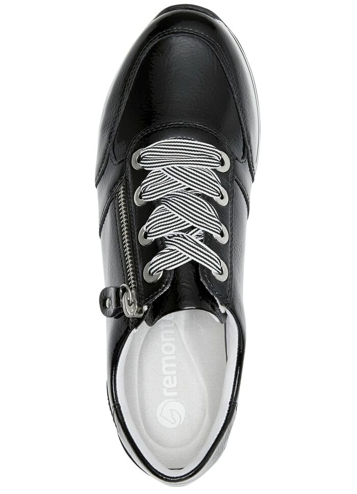 Remonte sneakers met effectieve vetersluiting ZWART