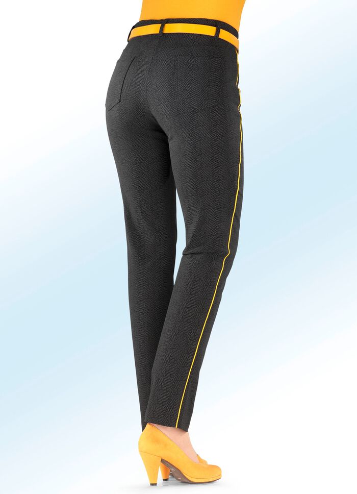 Broek met subtiel visgraatmotief 