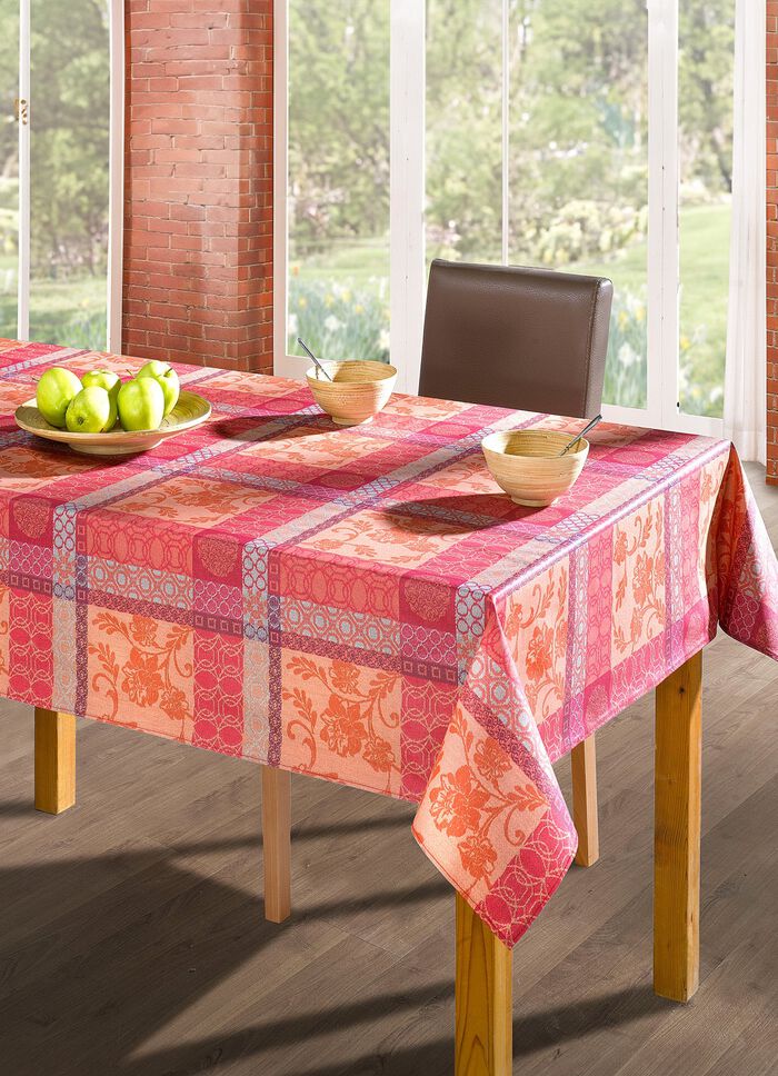 Onderhoudsvriendelijk tafelkleed van 100% katoen AARDE