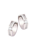 Elegante creolen met synthetische zirkonia 