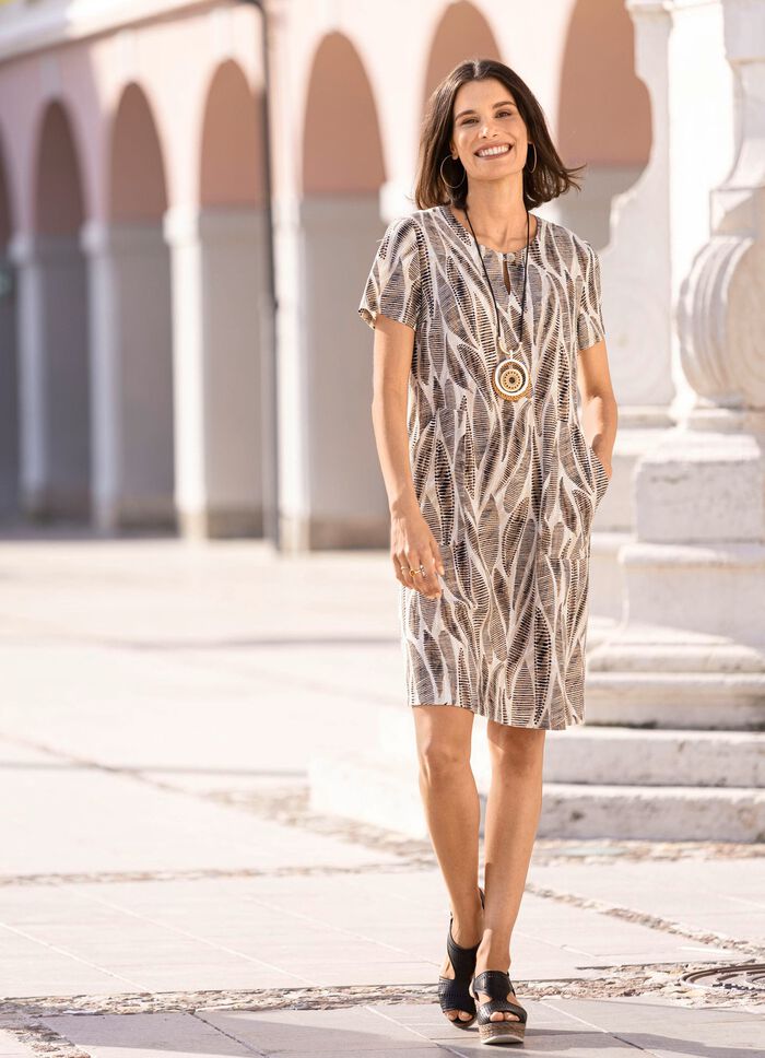 Jurk met korte lusknoopsluiting 