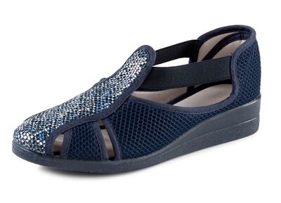 Slippers met luchtige openingen 