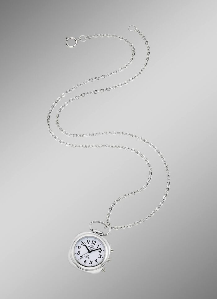 Radiogestuurde hangklok met spreektijdaankondiging met &eacute;&eacute;n druk op de knop 