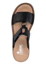 Rieker muiltjes met subtiel reli&euml;f en metalen decoratie 