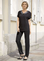 Shirt met breed paneel versierd met strass steentjes 