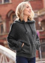 Capuchontrui in vleermuisvorm 