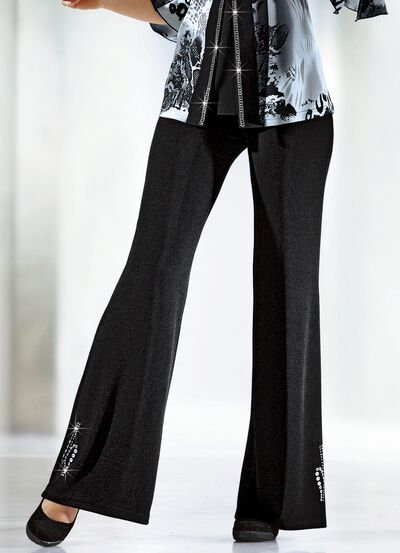 Broek met metalen plaatjes en strassteentjes 