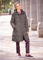 Korte jas met verstelbare capuchon 