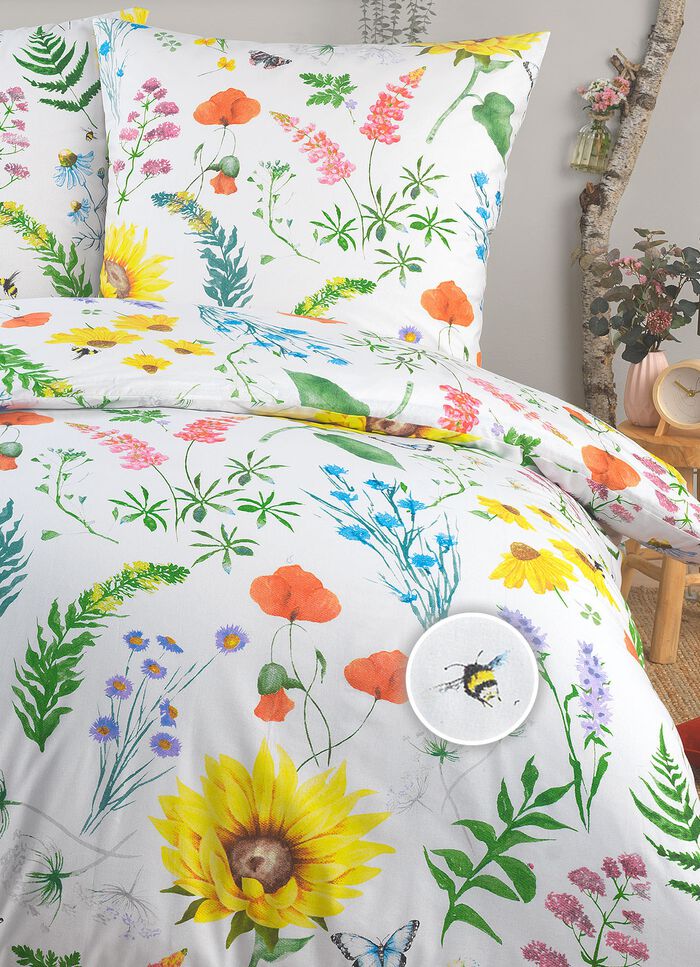 Beddengoedset met bloemenweidemotief 