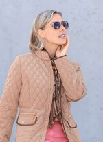 Sjaal met fantasiemotief 