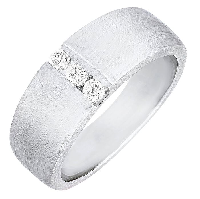 Stijlvolle damesring van platina met diamanten 