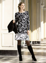 Jurk met all-over patroon en randlook 