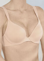 Triumph Body Make-up Illusion beugelbeha voor een magisch decolleté PUDER