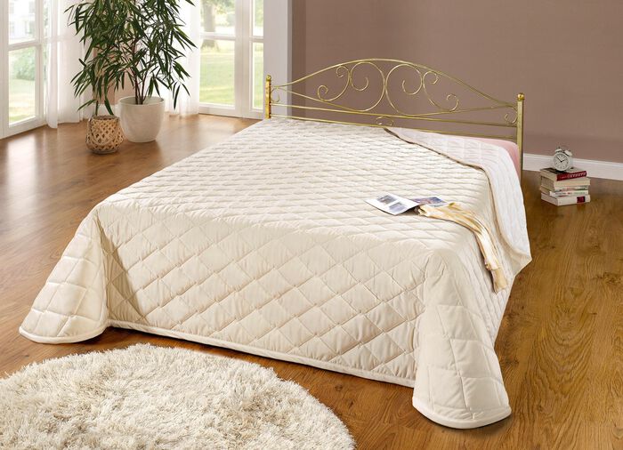 Spreien en kussenslopen in een elegante fluwelen look CRÈME