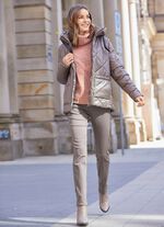 Jas met ruitvormig stiksel 