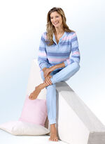 Pyjama van badstof stretch met garengeverfd streepdessin 