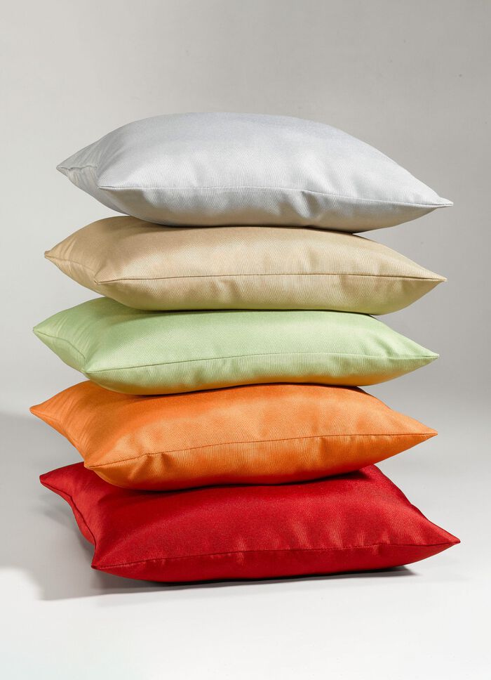 Tafel- en kamerdecoratie met vlekbeschermingsapparatuur 