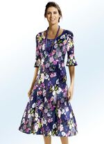 Licht getailleerde jurk in modieus instapmodel 