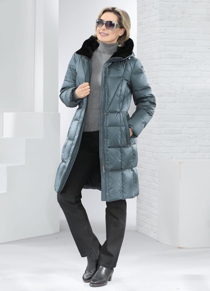 Korte donsjas met vaste capuchon SPARRENGROEN