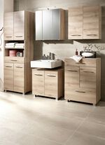 Badkamermeubelserie, kan ook hangend gemonteerd worden 