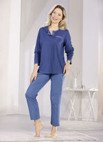 Pyjama met knoopsluiting en borstzak 
