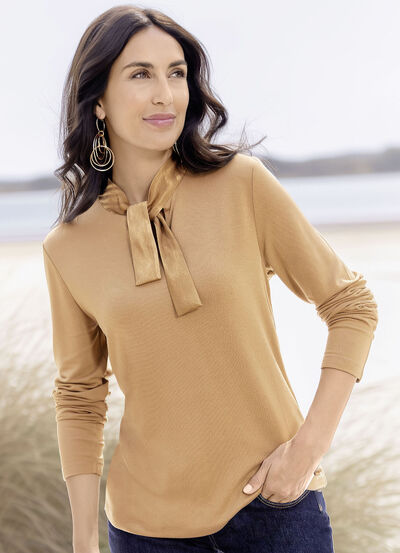 Shirt met satijnen strik 