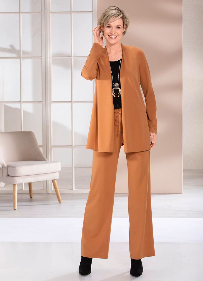 Shirtjasje in een sluitingloze uitvoering in 4 kleuren 