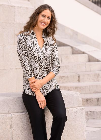 Overhemdtuniek met opstaande kraag 