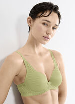 Triumph Aura Spotlight beugelbeha met elastische kant PISTAZIE