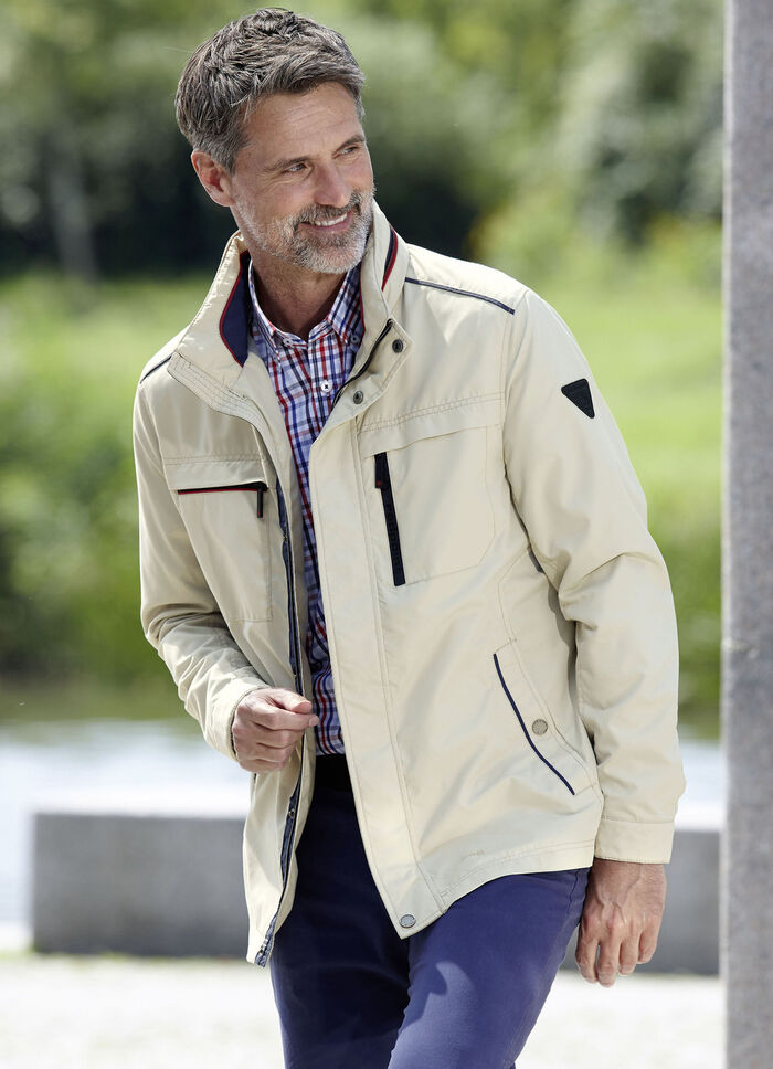 Kort jasje van “Redpoint” 