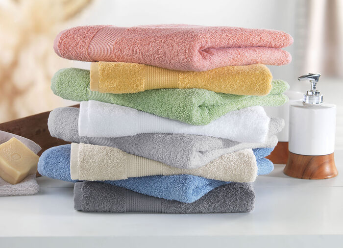 Gezellige badstofserie met rand BEIGE