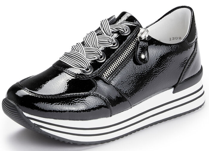 Remonte sneakers met effectieve vetersluiting ZWART