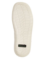 ELENA EDEN veterschoen gemaakt van nappaleer met een gerimpelde structuur BEIGE