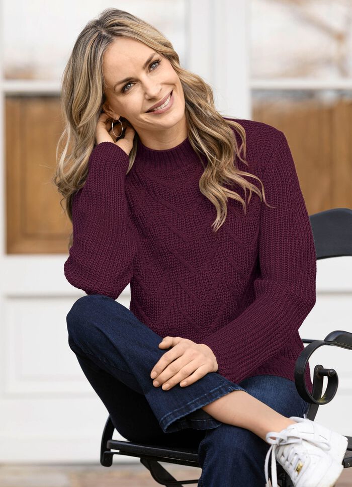 Trui met parelmoeren rand 