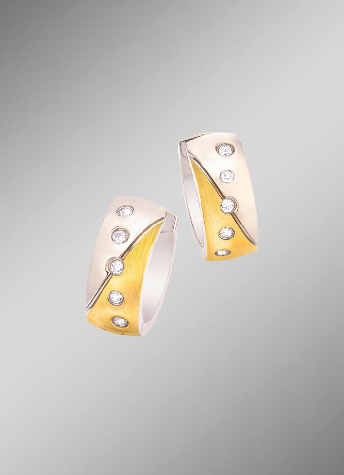 Creolen in twee kleuren met synthetische zirkonia 