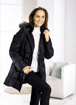 Lange jas met een aantrekkelijk ontwerp 