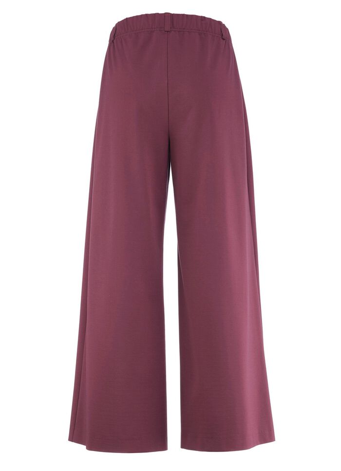 Broek in de huidige palazzo-vorm 