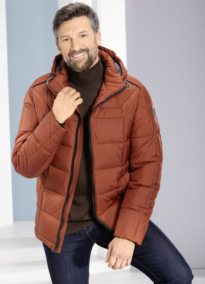 Gewatteerd kort jasje van “S4 Jackets” 