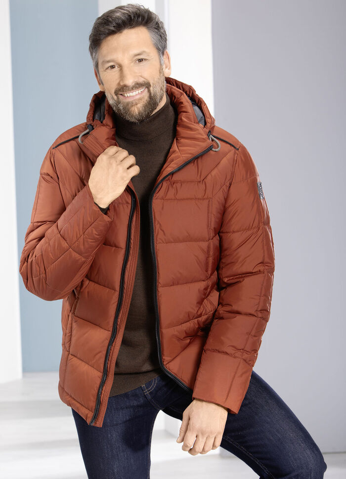 Gewatteerd kort jasje van “S4 Jackets” 