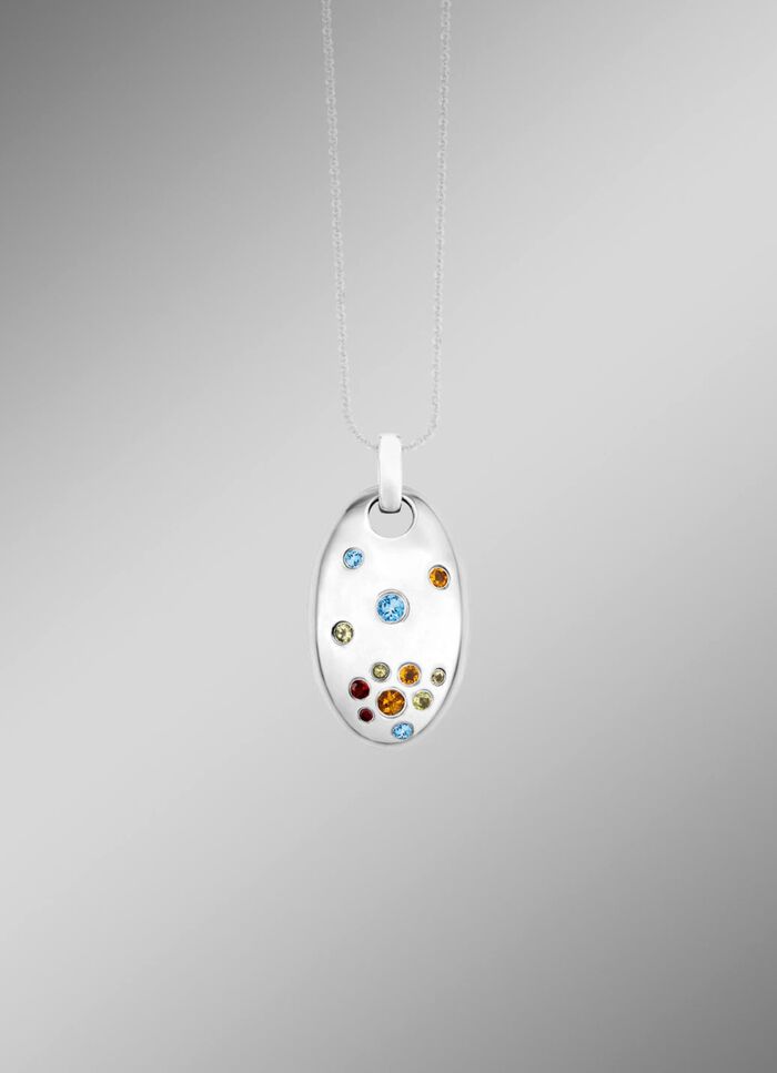 Elegantie in perfectie: hangers met echte edelstenen 