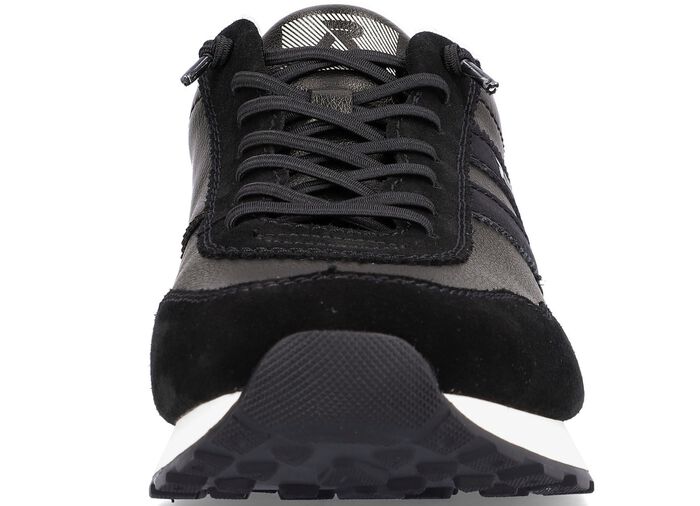 Sneakers met veters en uitneembaar voetbed van textiel ZWART