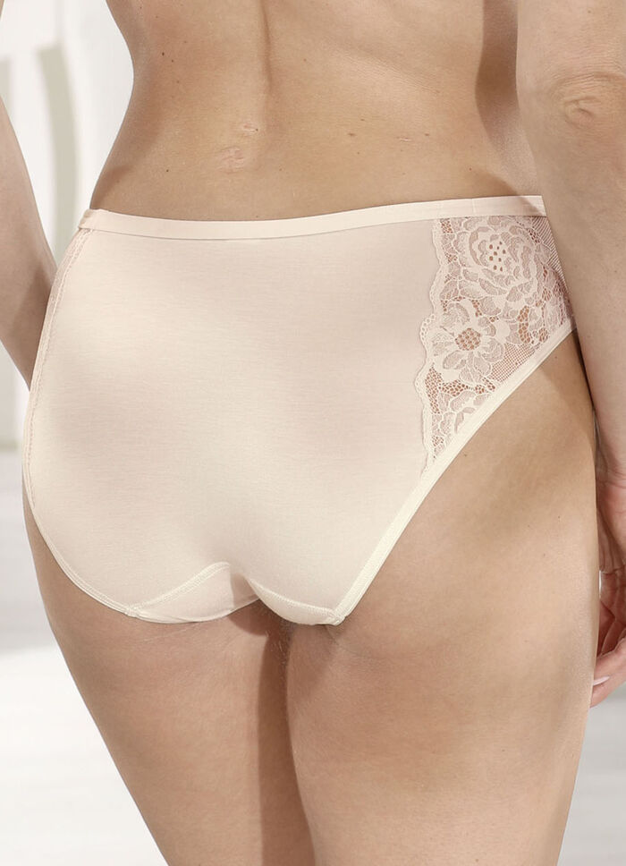 Speidelslip met delicate elastische kant ECRU