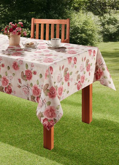 Tafeldecoratie met vlekwerende middelen 