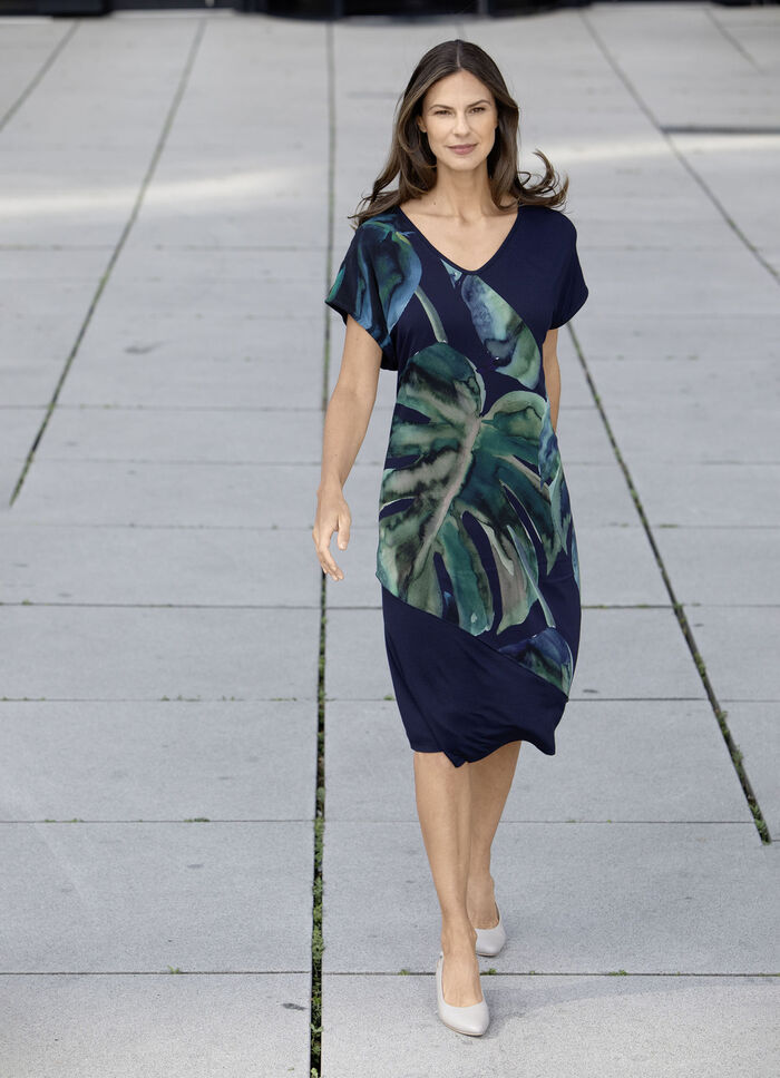 Jurk met chiffonbezetting 
