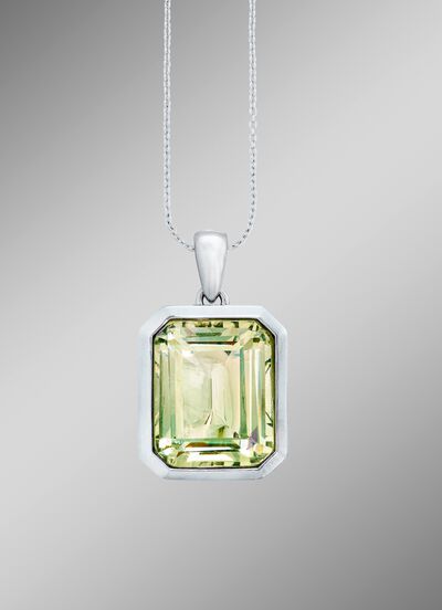 Effectieve hanger met echte groene amethist 