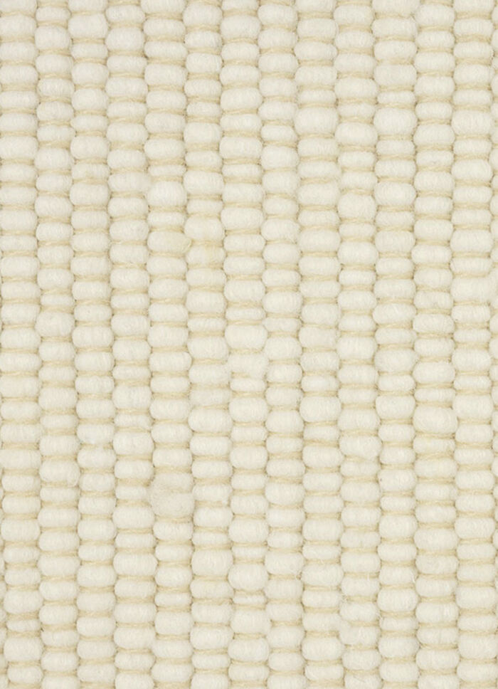 Handgeweven bruggen en tapijten van scheerwol ECRU