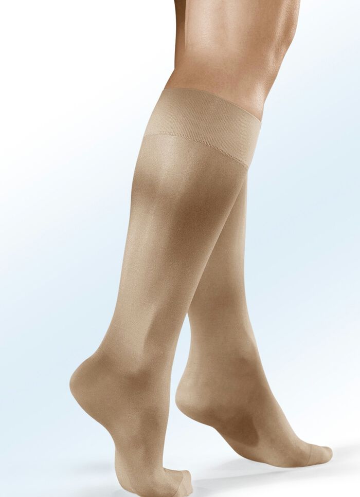 dis&eacute;e drie stuks steunkniekousen, 70 deniers 