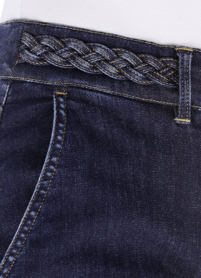 Uitgebreid vervaardigde jeans 