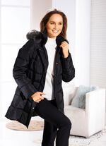 Lange jas met een aantrekkelijk ontwerp 