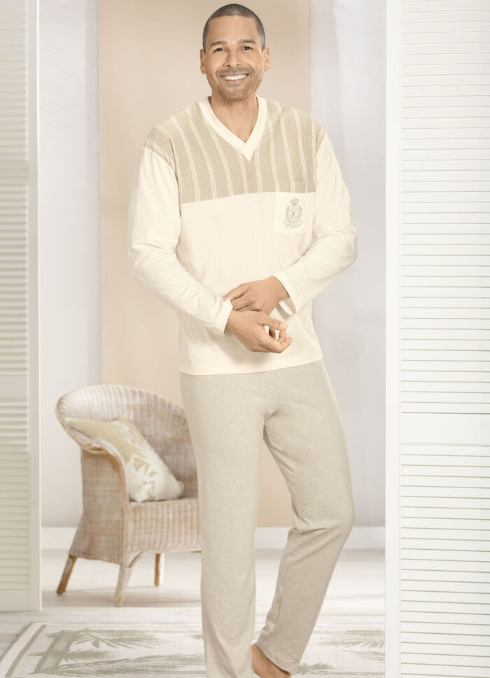 Götting pyjama met V-hals en borstzakje 